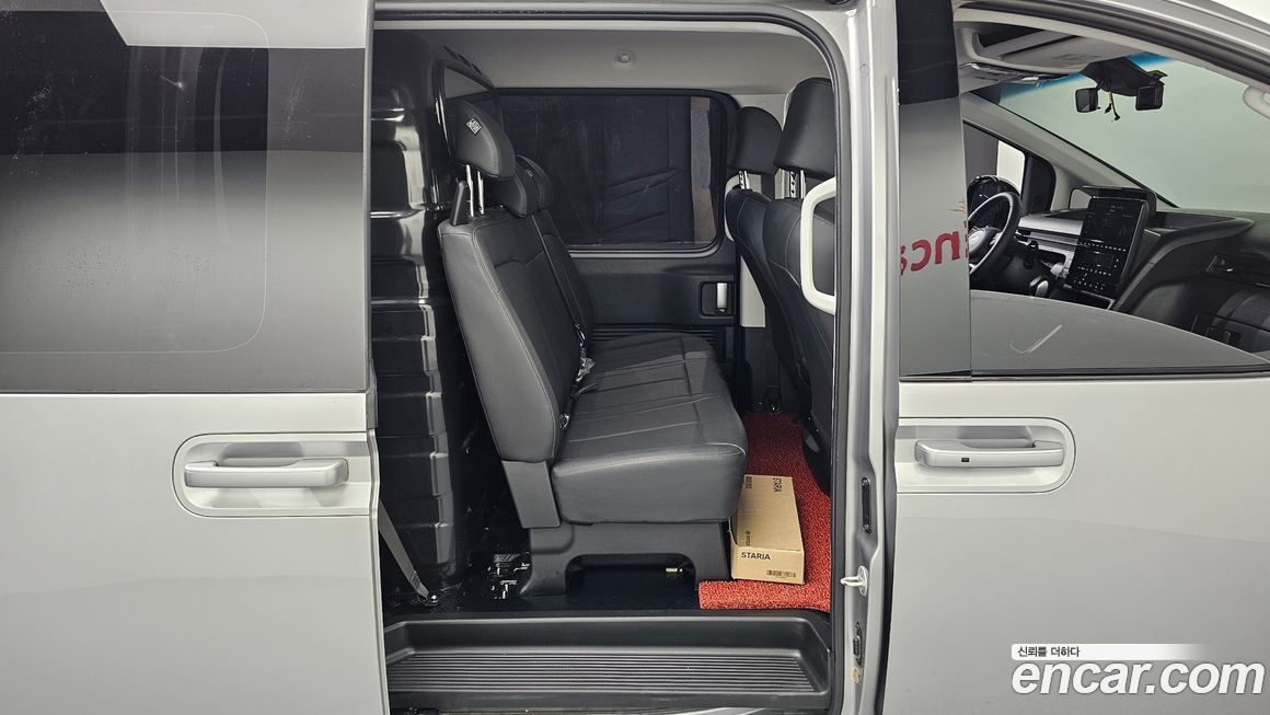 Hyundai Staria 2025