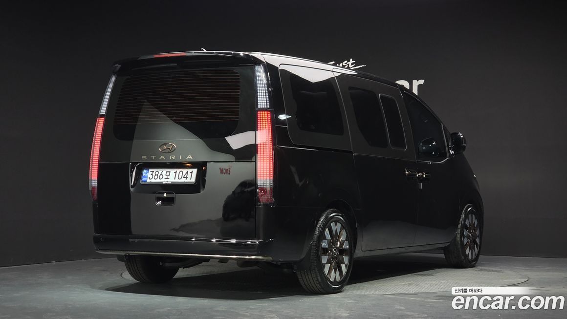 Hyundai Staria 2023