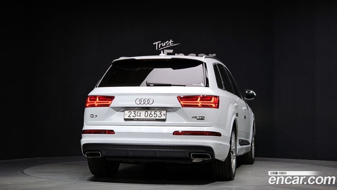 Audi Q7 2016