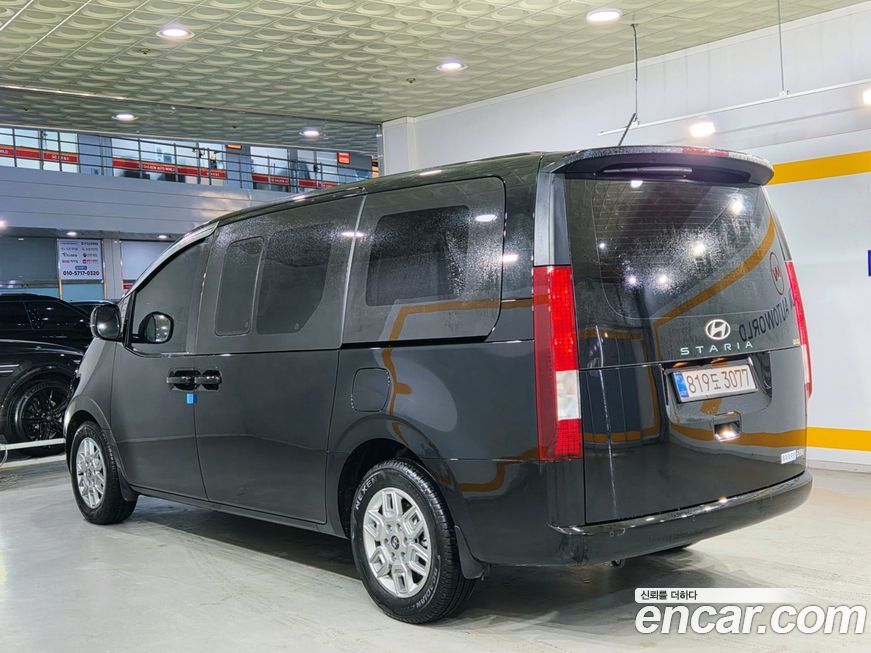 Hyundai Staria 2025