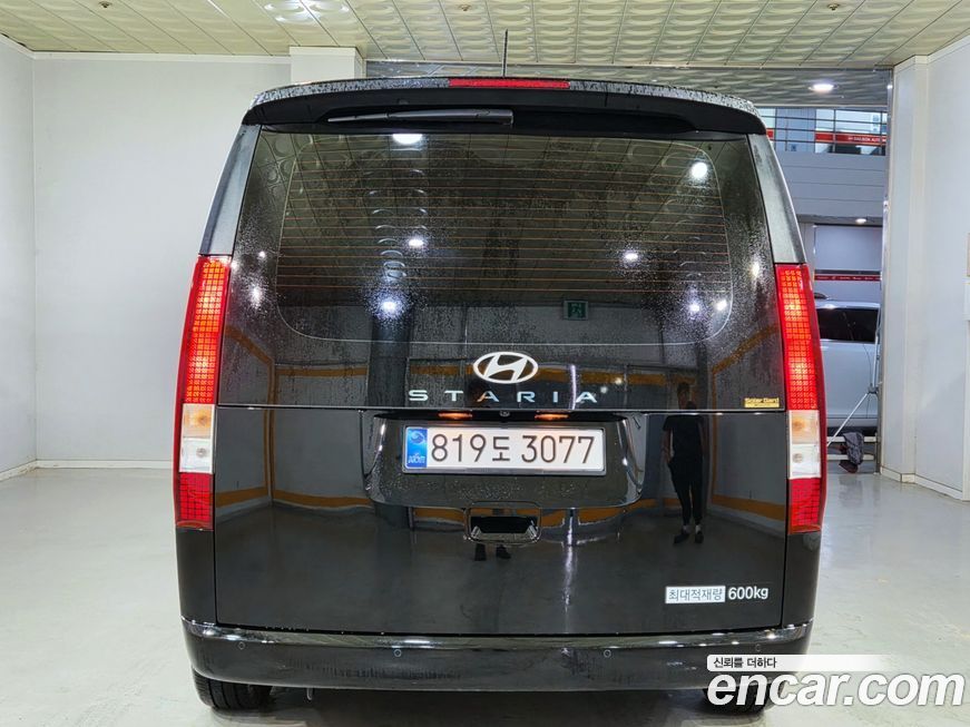 Hyundai Staria 2025