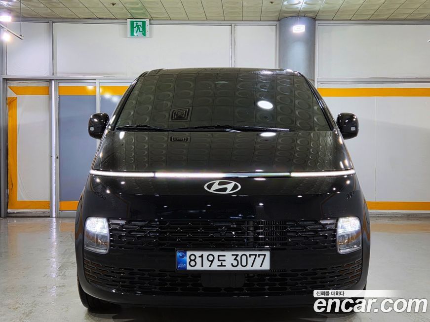 Hyundai Staria 2025