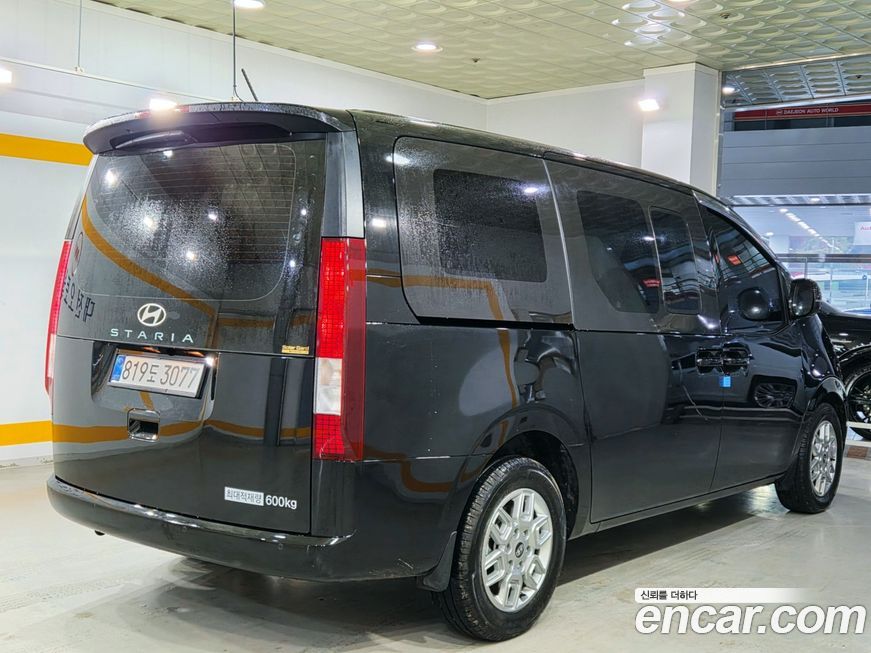 Hyundai Staria 2025