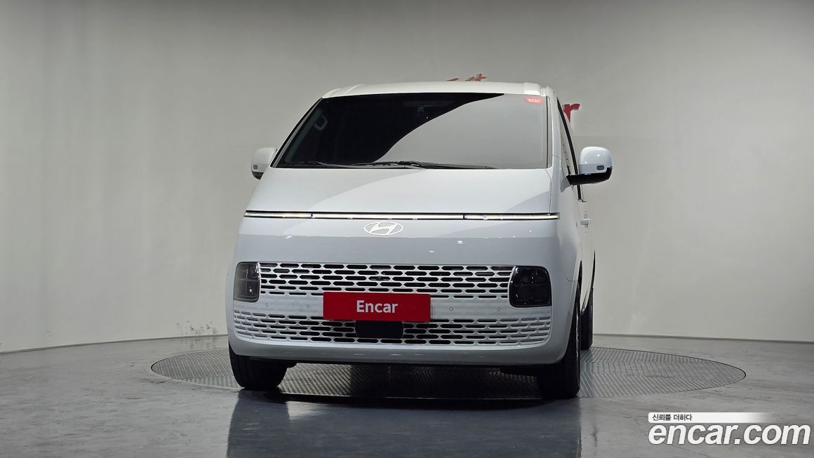 Hyundai Staria 2025