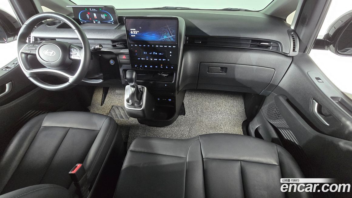 Hyundai Staria 2025