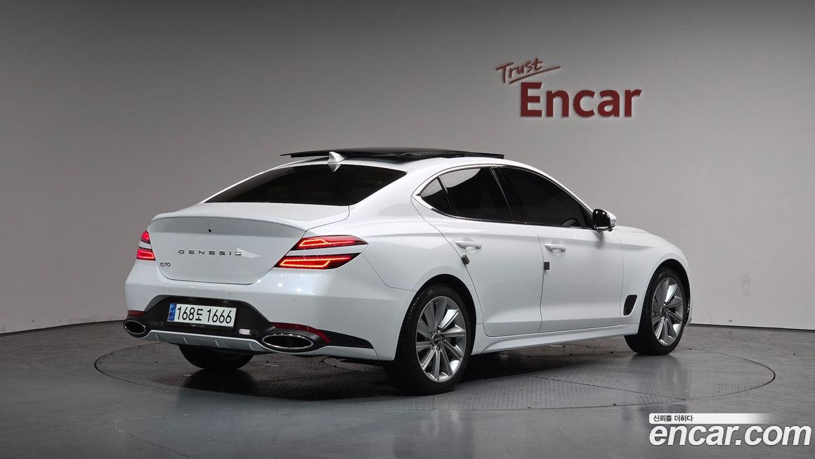 Genesis G70 2024