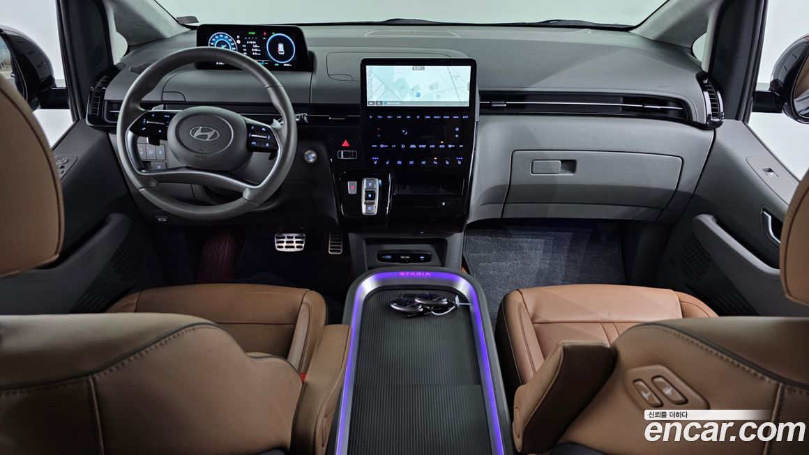Hyundai Staria 2025