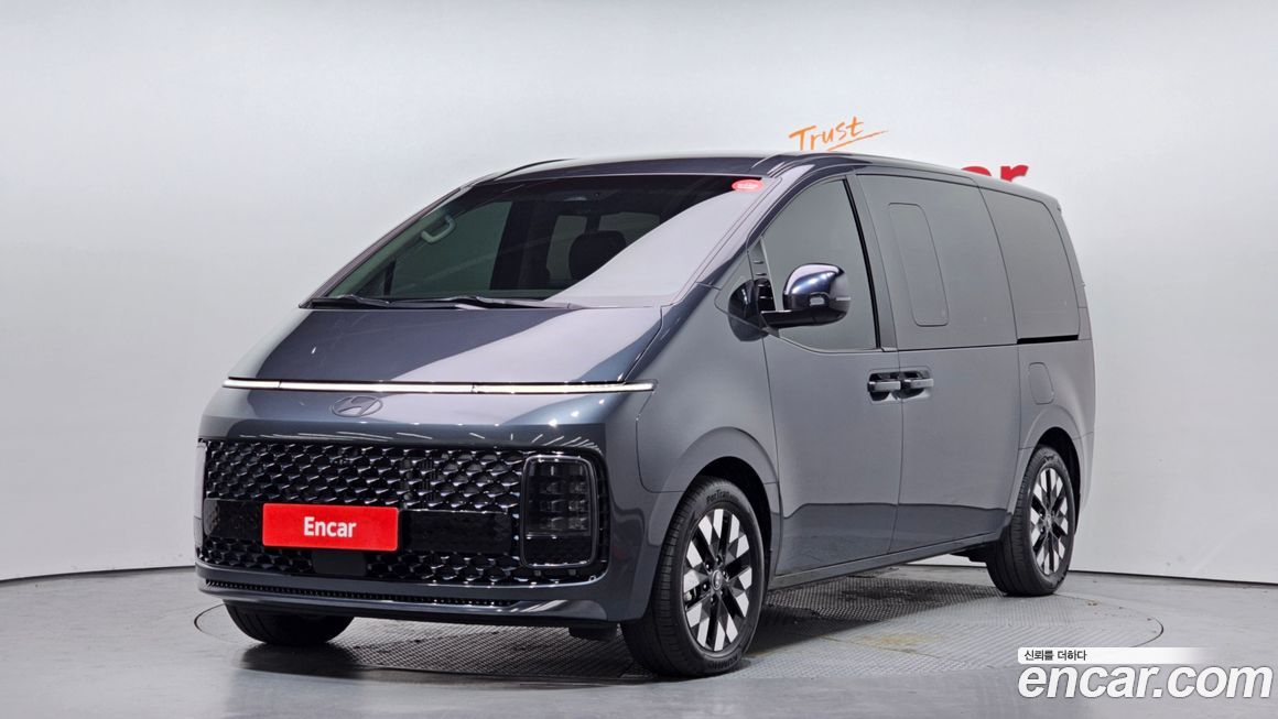 Hyundai Staria 2025