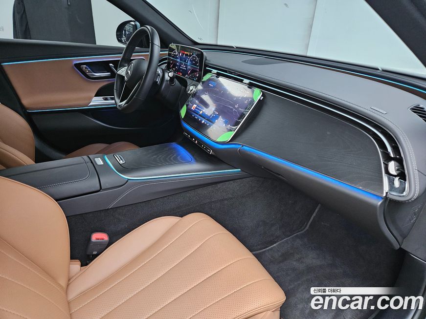 Mercedes-Benz E-Class 2025