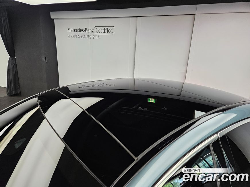 Mercedes-Benz E-Class 2025