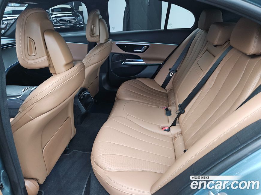 Mercedes-Benz E-Class 2025