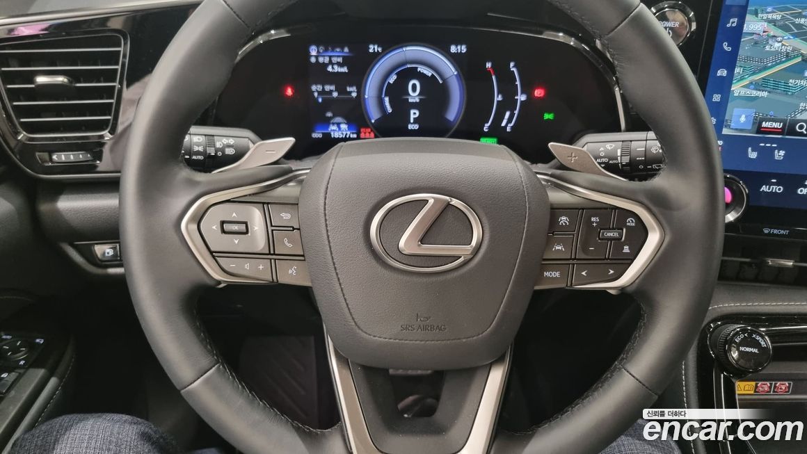 Lexus NX 2025