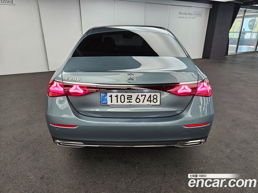 Mercedes-Benz E-Class 2025