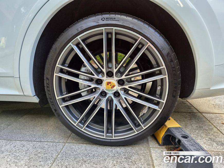 Porsche Cayenne 2020