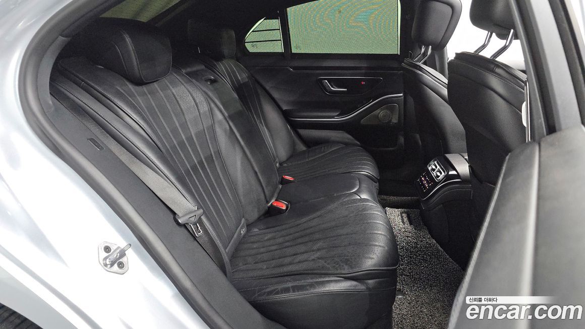 Mercedes-Benz S-Class 2022