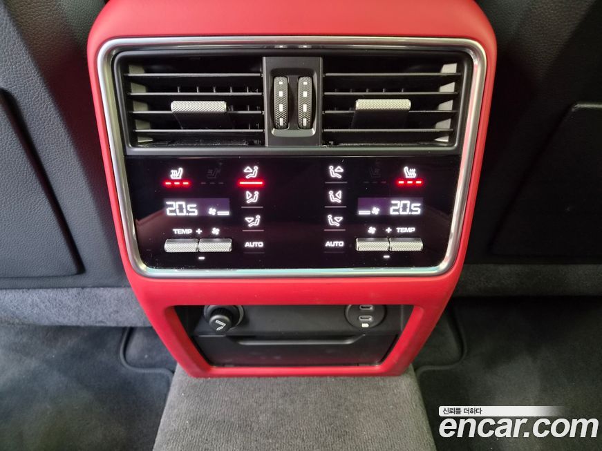 Porsche Cayenne 2020