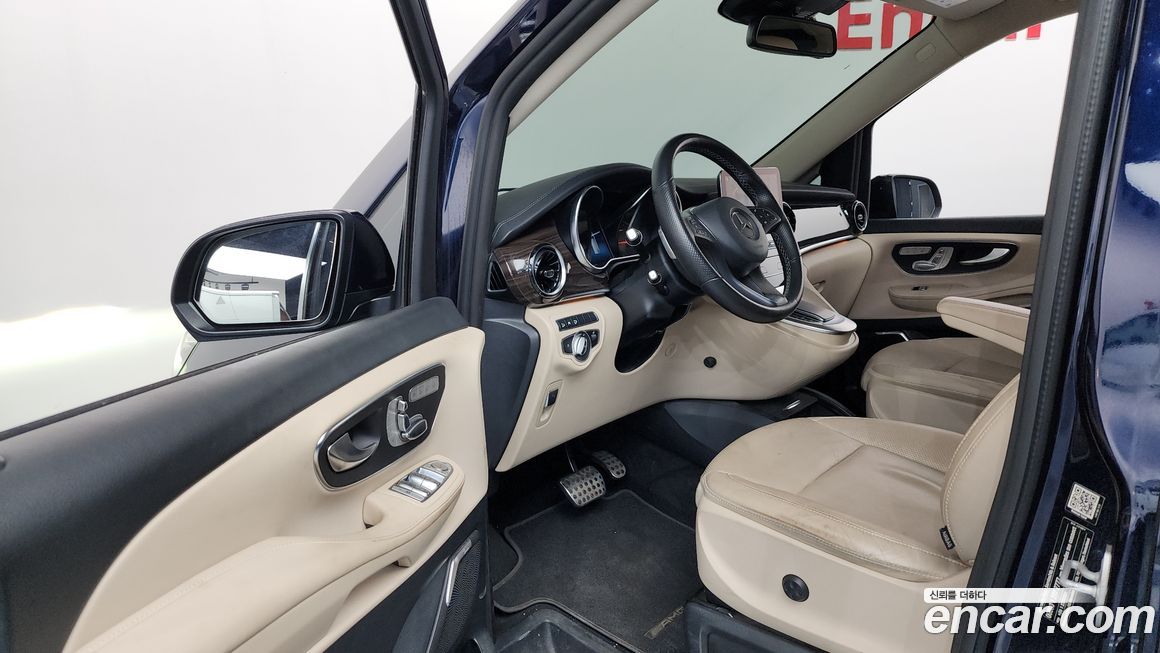 Mercedes-Benz V-Class 2022