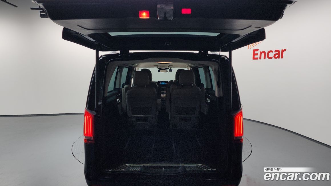 Mercedes-Benz V-Class 2022