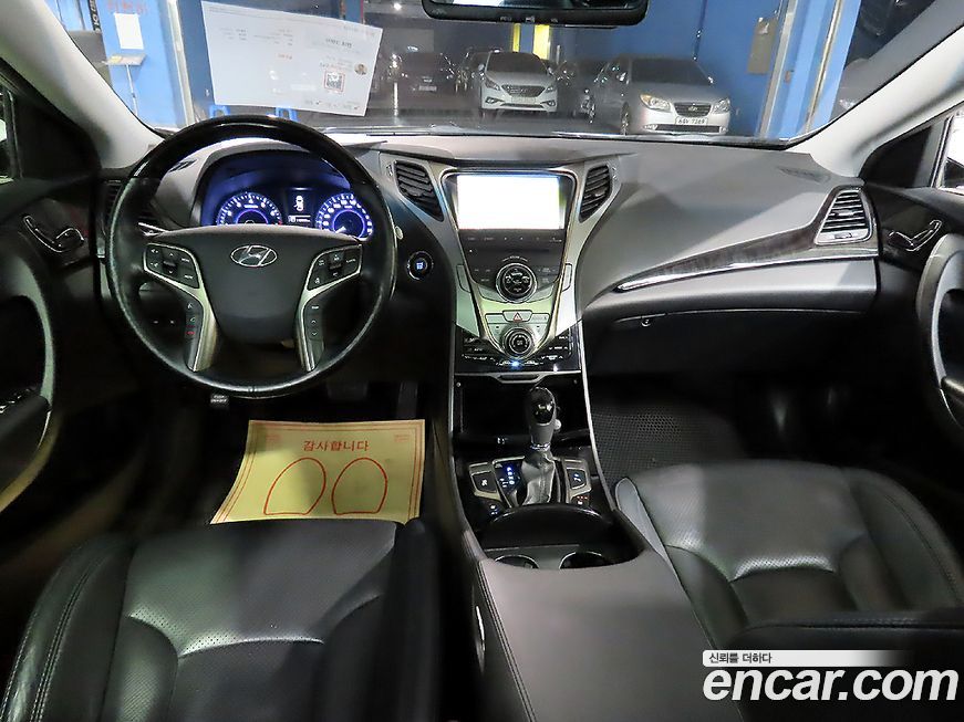 Hyundai Grandeur 2012