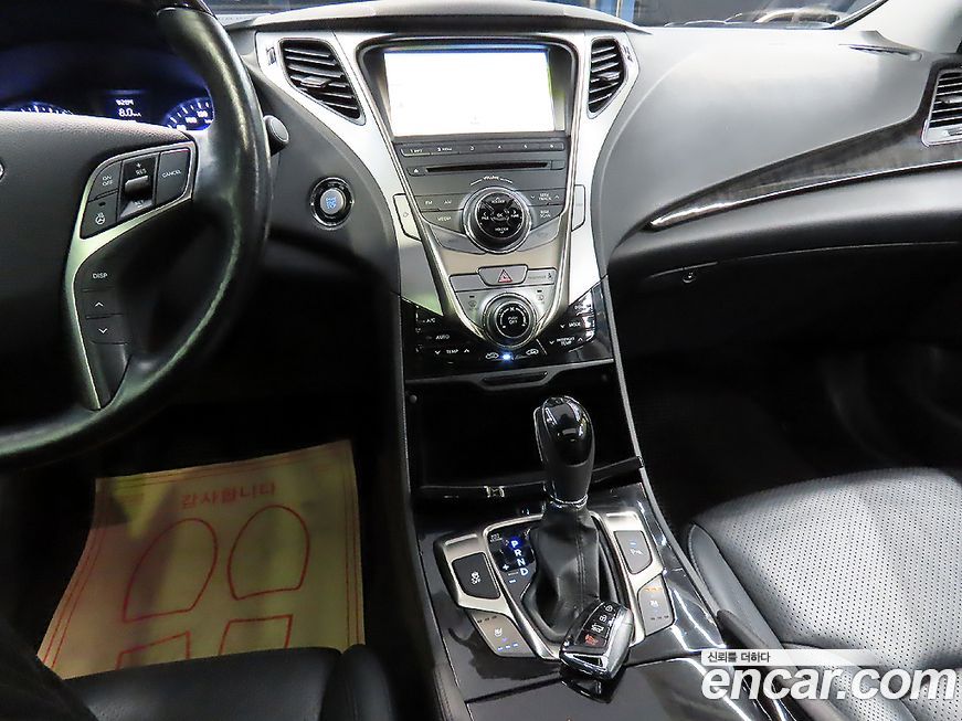 Hyundai Grandeur 2012