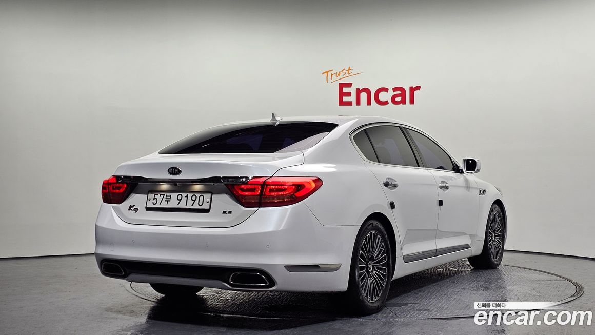 Kia K9 2013