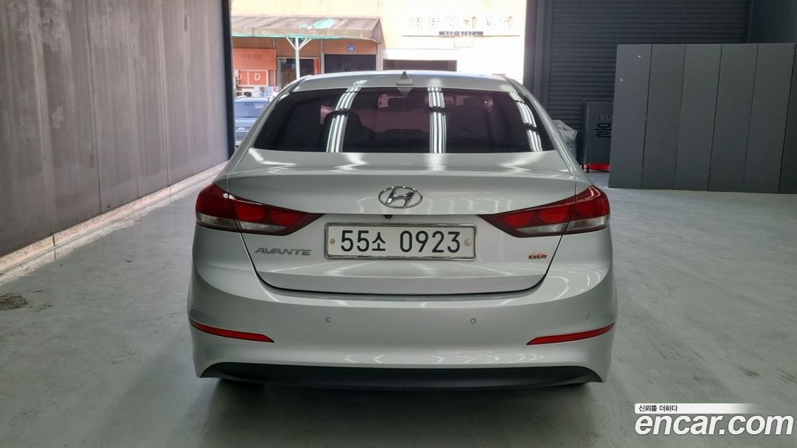 Hyundai AVANTE 2016