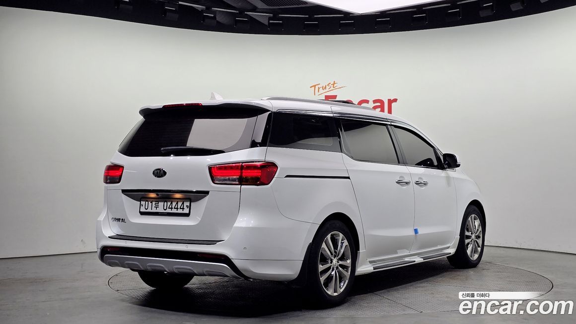 Kia Canival 2016