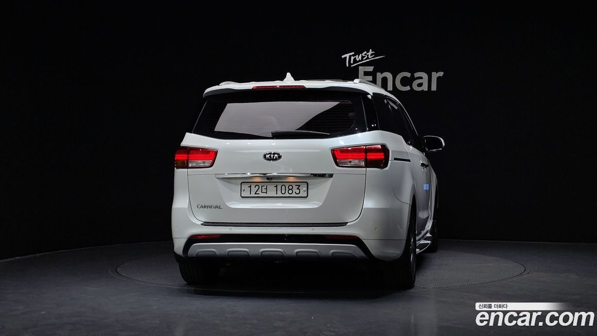 Kia Canival 2016