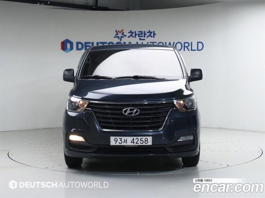 Hyundai Starex 2018