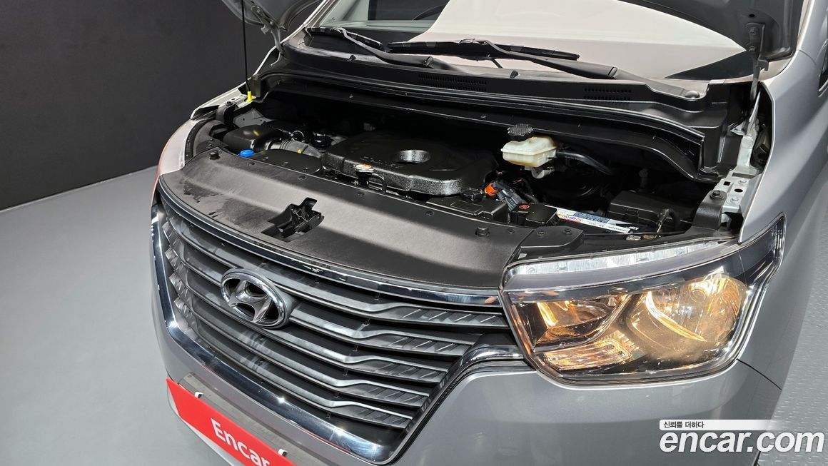 Hyundai Starex 2019