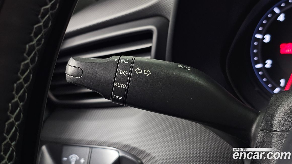 Hyundai Veloster 2019