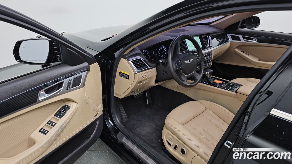 Hyundai Genesis 2016