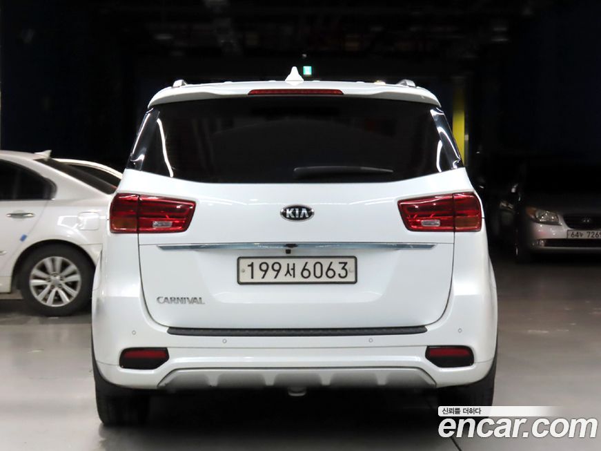 Kia Canival 2019