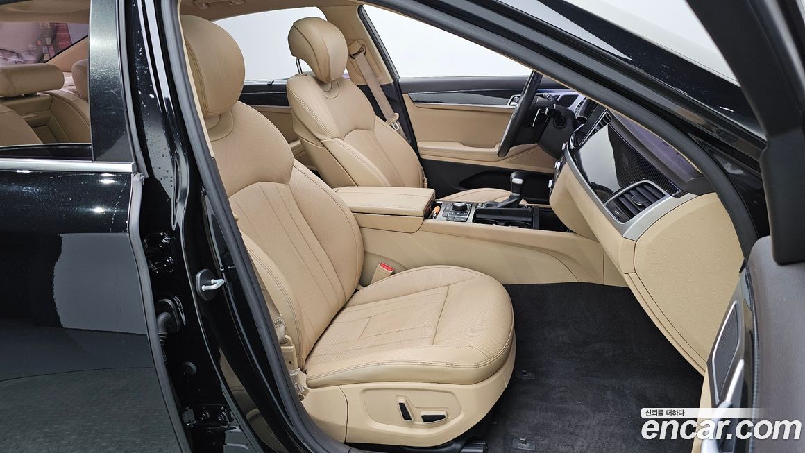 Hyundai Genesis 2016