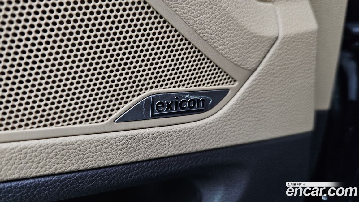 Hyundai Genesis 2016