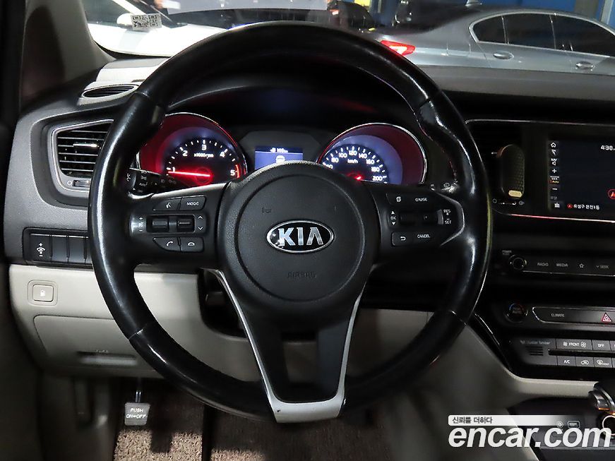 Kia Canival 2019