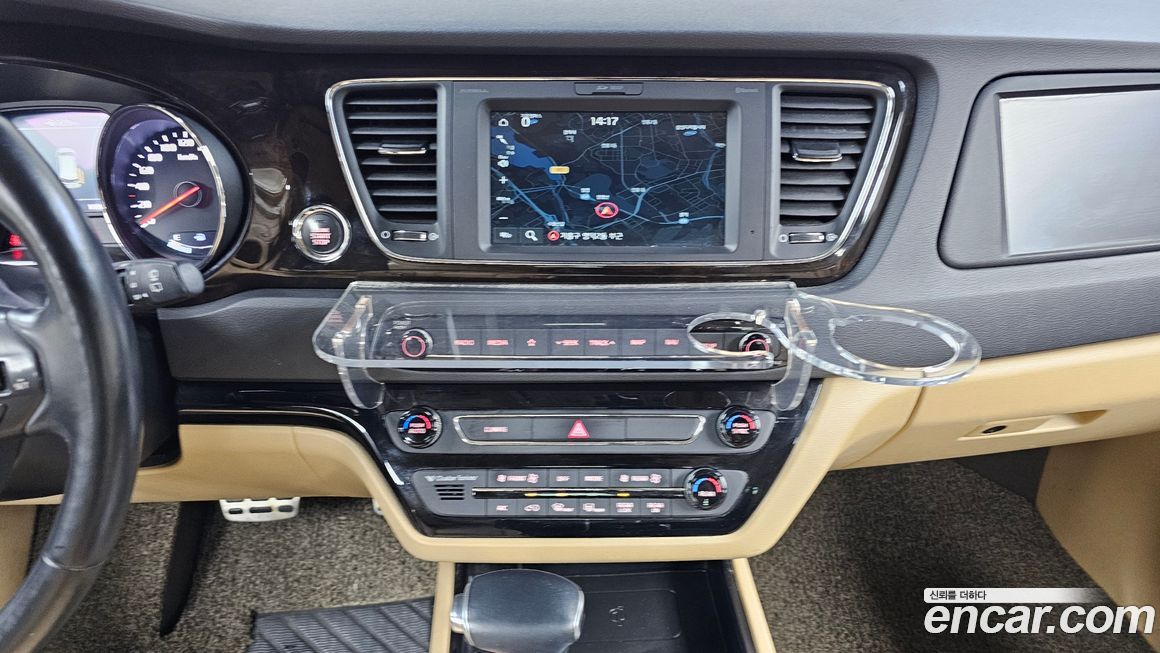 Kia Canival 2019