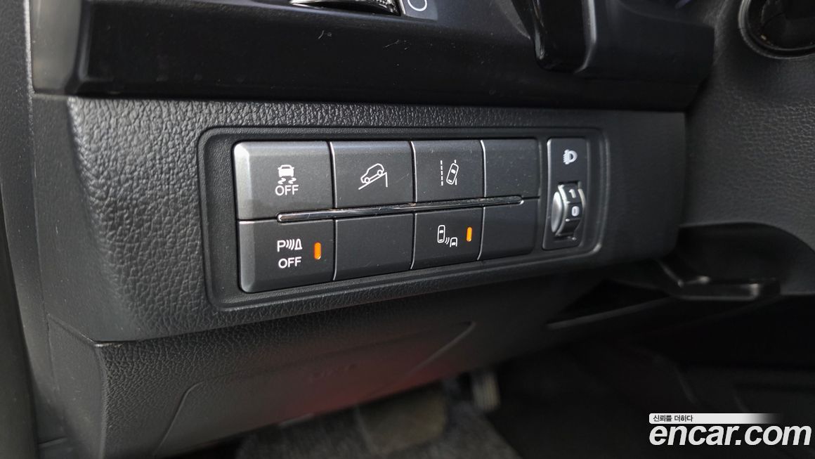 KG_Mobility_Ssangyong Rexton 2020