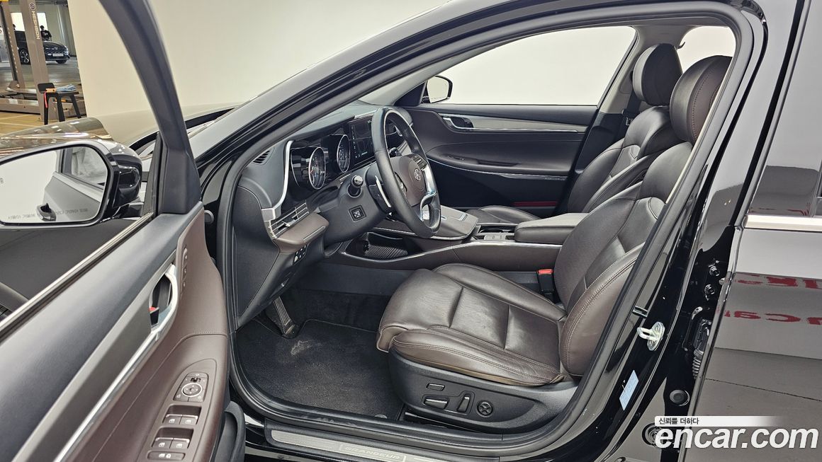 Hyundai Grandeur 2021