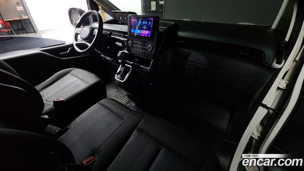 Hyundai Staria 2023