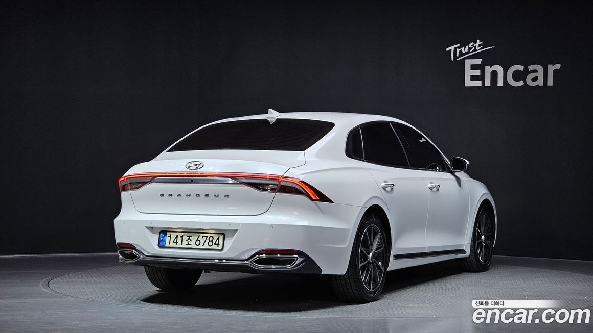 Hyundai Grandeur 2022