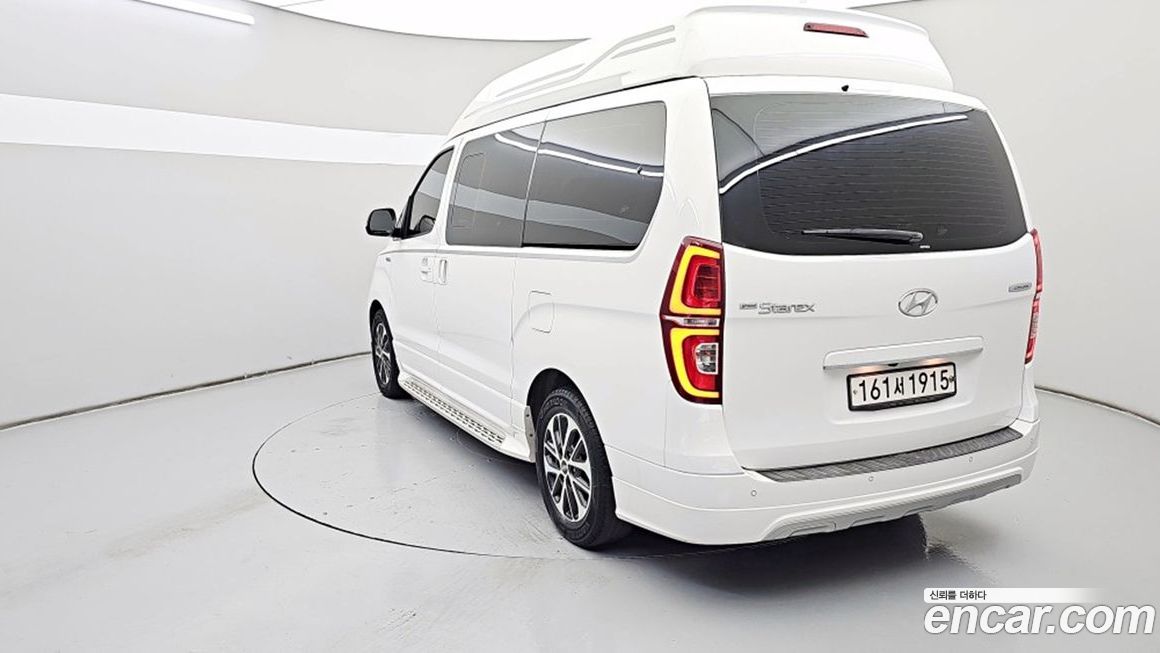 Hyundai Starex 2020