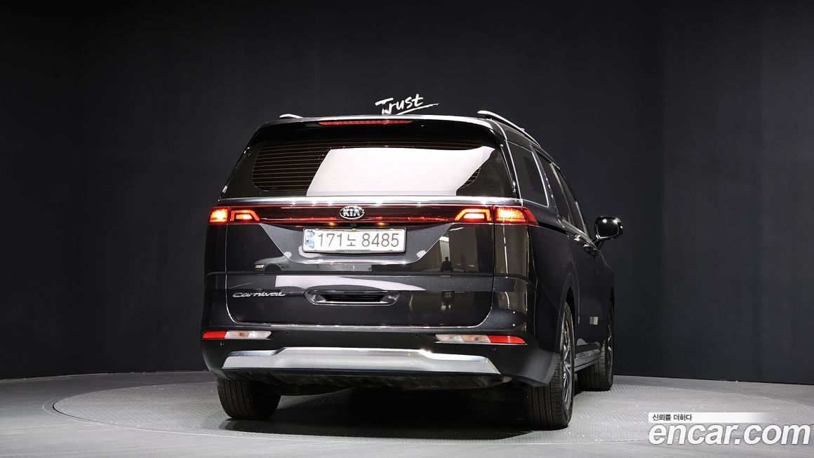 Kia Canival 2021