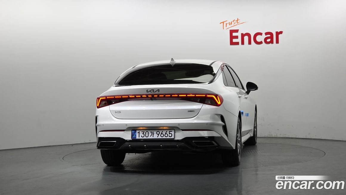 Kia K5 2023