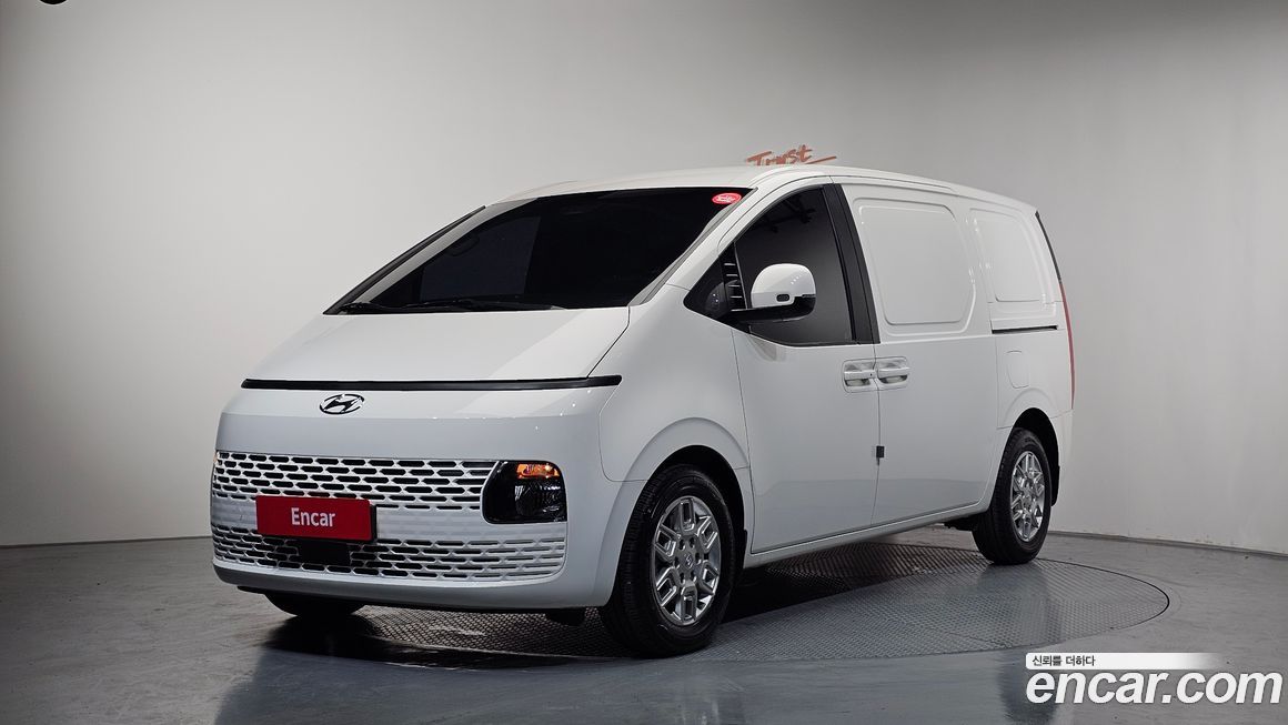 Hyundai Staria 2023