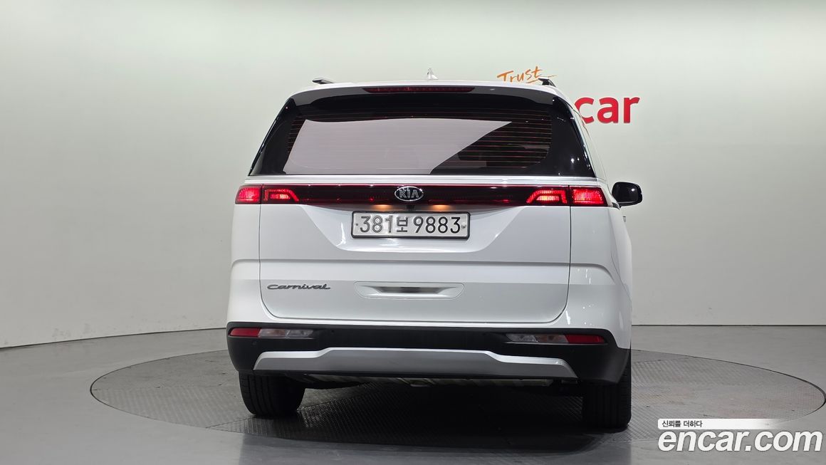 Kia Canival 2021