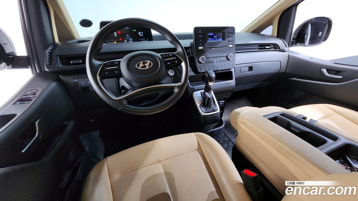 Hyundai Staria 2023