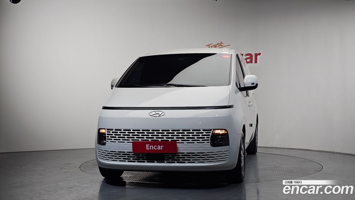 Hyundai Staria 2023