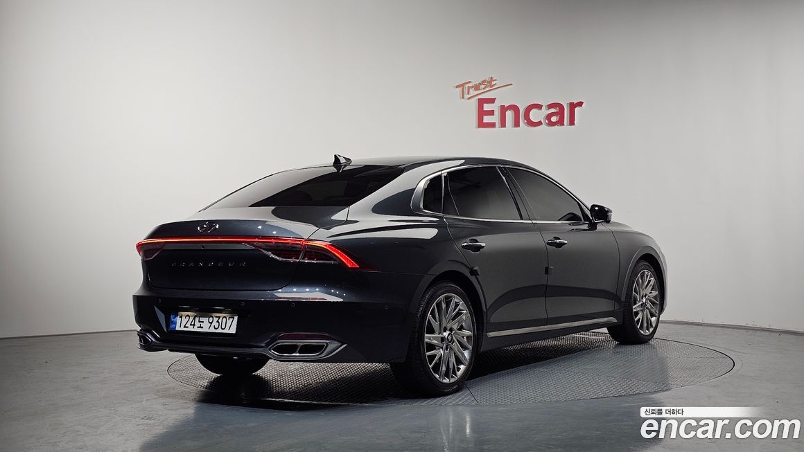 Hyundai Grandeur 2022