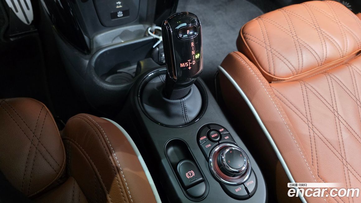Mini Cooper 2024